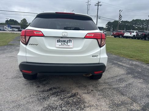 Used 2018 Honda HR-V EX-L image 3