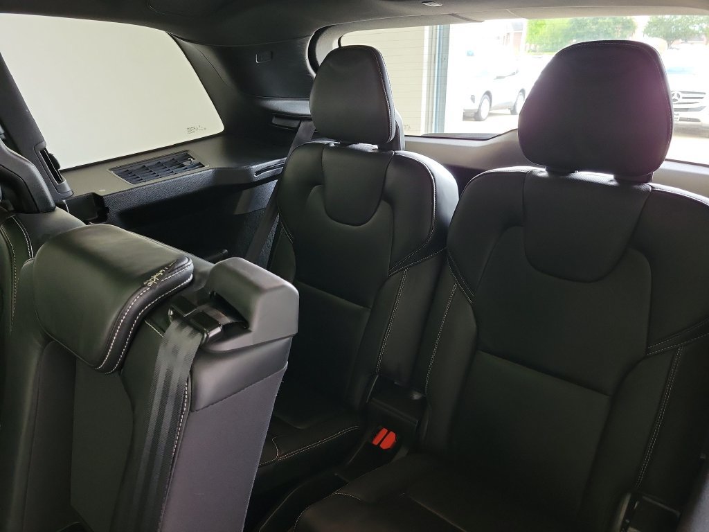 Used 2021 Volvo XC90 T6 R-Design w/ Advanced Package AWD/4WD image 13
