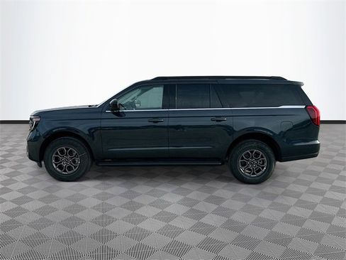 New 2025 Ford Expedition Max Active image 3
