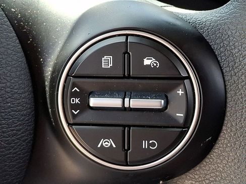 Used 2025 Kia Soul LX w/ LX Technology Package image 21