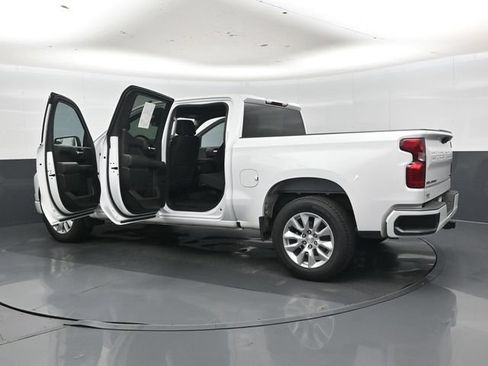 Used 2022 Chevrolet Silverado 1500 Custom RWD image 48