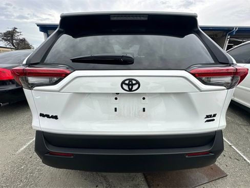 Used 2024 Toyota RAV4 XLE image 4