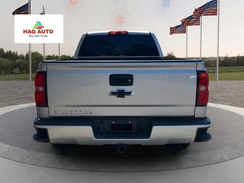 Used 2018 Chevrolet Silverado 1500 Custom w/ Custom Value Package image 6
