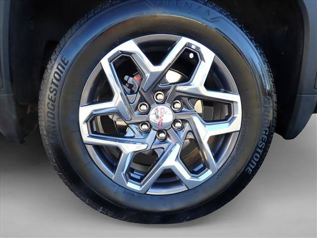 Used 2024 GMC Sierra 1500 SLT w/ SLT Premium Package AWD/4WD image 7