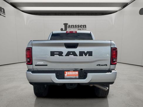 Used 2026 RAM 2500 Big Horn AWD/4WD image 3