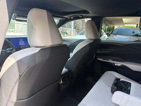 Certified 2025 Lexus RX 350 Premium w/ Accessory Package (Z1) AWD/4WD image 22