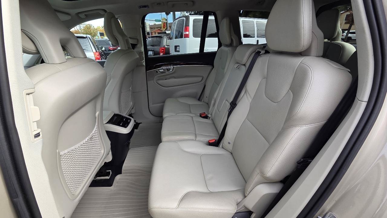 Used 2016 Volvo XC90 T6 Momentum w/ Momentum Plus Package AWD/4WD image 16