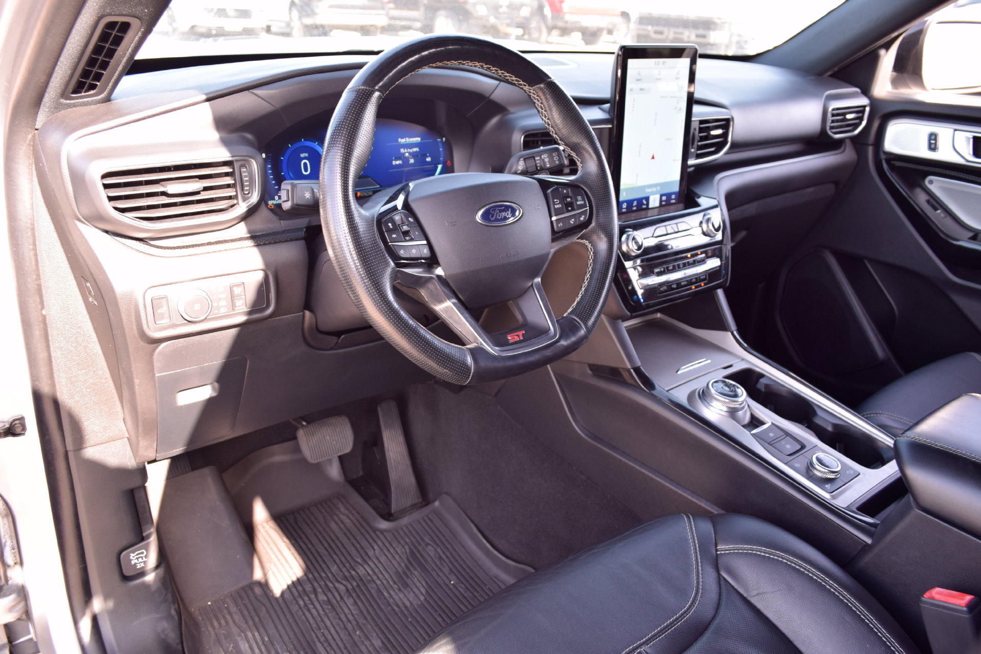 Used 2021 Ford Explorer ST w/ Equipment Group 401A AWD/4WD image 15