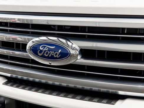 Used 2024 Ford F350 Limited w/ FX4 Off-Road Package AWD/4WD image 4