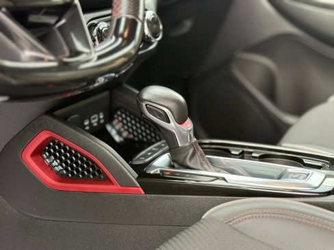 Used 2021 Chevrolet TrailBlazer RS w/ Convenience Package image 17