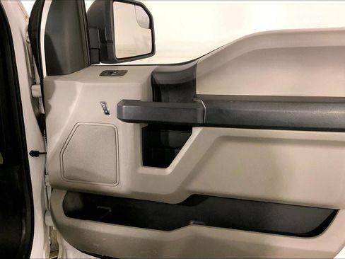 Used 2017 Ford F150 XL w/ Equipment Group 101A Mid image 24