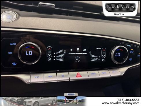 Used 2025 Genesis GV70 2.5T AWD/4WD image 20