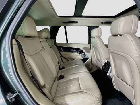 Used 2024 Land Rover Range Rover SE AWD/4WD image 15
