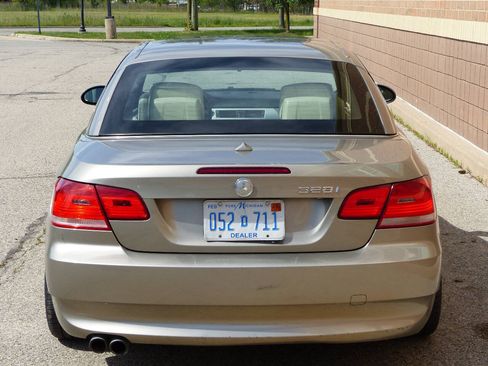 Used 2008 BMW 328i Convertible RWD image 9