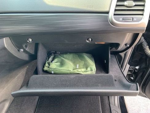 Used 2021 Jeep Grand Cherokee Laredo image 30