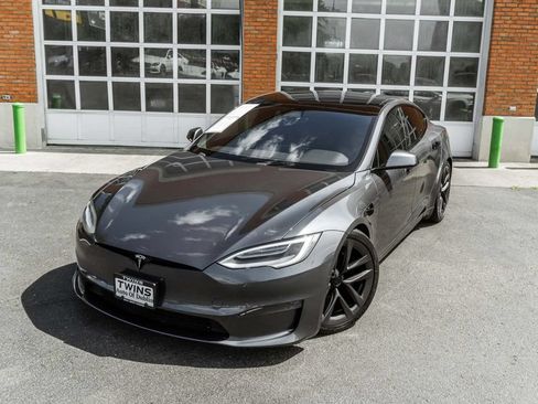 Used 2021 Tesla Model S Plaid AWD/4WD image 2