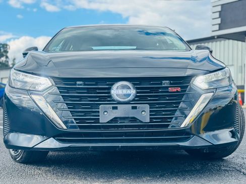 Used 2025 Nissan Sentra SR FWD image 3