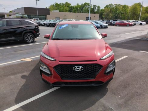 Used 2020 Hyundai Kona SE FWD image 2