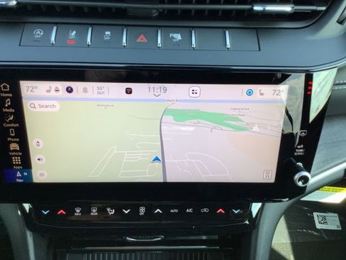 New 2026 Jeep Grand Cherokee Altitude AWD/4WD image 15