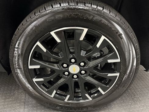 New 2026 Chevrolet Traverse LT w/ Sun and Wheel Package image 12