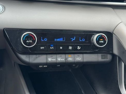 Used 2023 Hyundai Elantra SEL FWD image 18