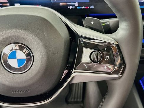 Used 2026 BMW 530i xDrive AWD/4WD image 24