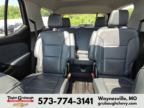 Used 2018 Chevrolet Traverse LT FWD image 26