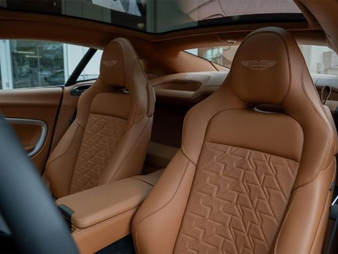 New 2025 Aston Martin Vanquish image 20