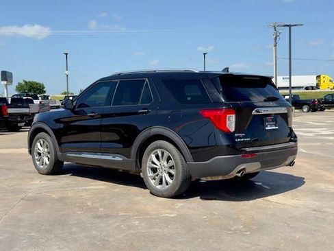 Used 2021 Ford Explorer Limited w/ Equipment Group 301A RWD image 6
