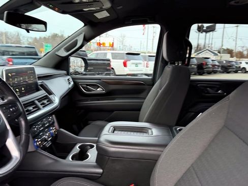 Used 2022 GMC Yukon SLE w/ Gmc Pro Safety Plus Package image 12