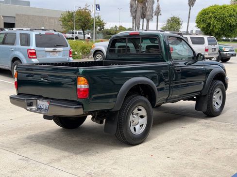 Used 2002 Toyota Tacoma PreRunner RWD image 12