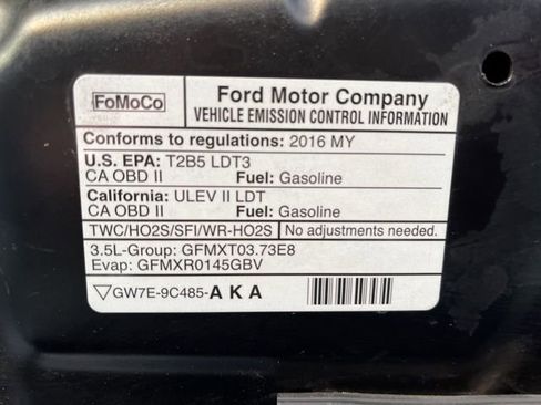 Used 2016 Ford Explorer XLT w/ Equipment Group 202A FWD image 30