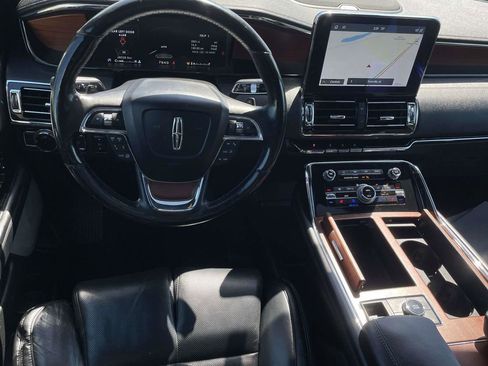 Used 2020 Lincoln Navigator Reserve w/ Equipment Group 208A Reserve AWD/4WD image 9