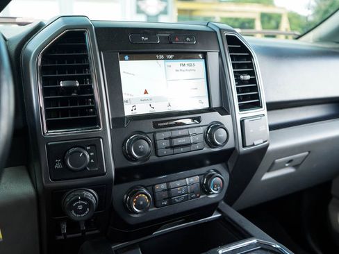 Used 2019 Ford F150 XLT w/ Equipment Group 302A Luxury AWD/4WD image 8