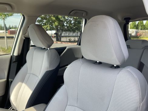 Used 2022 Subaru Forester AWD/4WD image 18