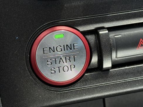 Used 2019 Ford Mustang GT image 31