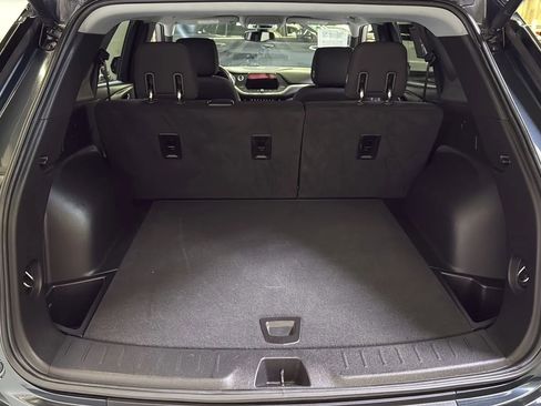 Used 2020 Chevrolet Blazer LT image 21