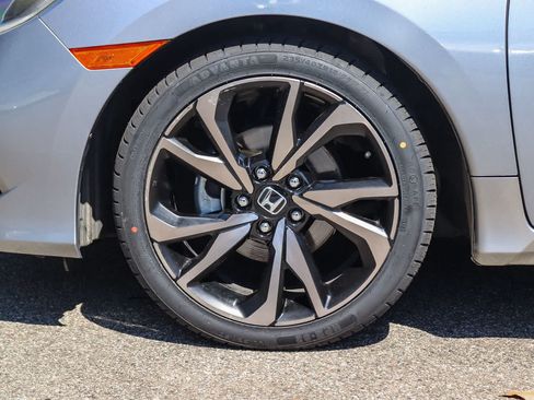 Used 2019 Honda Civic Sport image 9