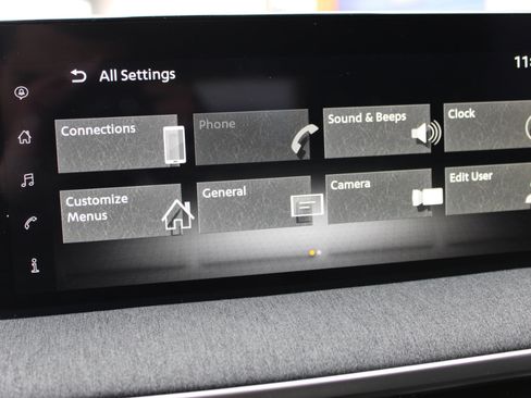 Used 2025 Nissan Kicks SV image 29