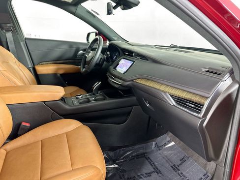 Used 2023 Cadillac XT4 Sport AWD/4WD image 29