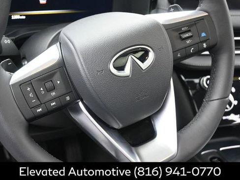Certified 2026 INFINITI QX60 Luxe w/ Cargo Package AWD/4WD image 19
