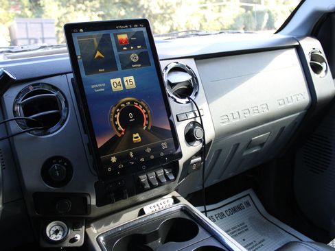 Used 2014 Ford F250 XLT w/ XLT Premium Package image 8