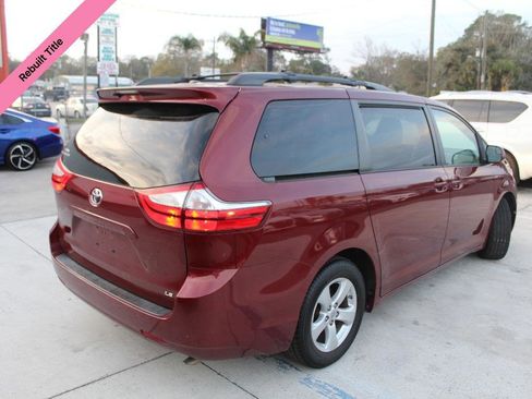 Used 2016 Toyota Sienna LE image 3