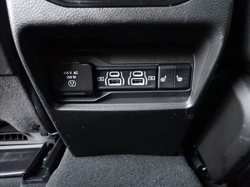 Used 2023 Jeep Grand Cherokee Limited AWD/4WD image 11