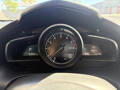 Used 2018 MAZDA MAZDA3 Grand Touring FWD image 17
