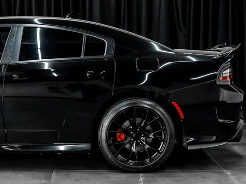 Used 2022 Dodge Charger R/T RWD image 17
