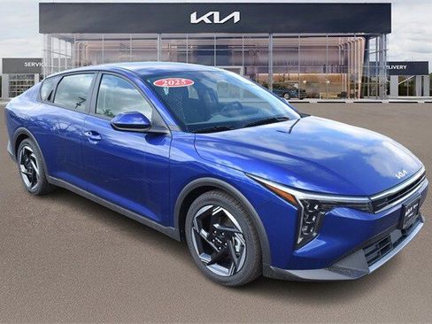 New 2025 Kia K4 EX image 10