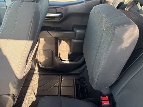 Used 2020 Chevrolet Silverado 1500 LT w/ All-Star Edition image 17