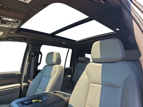 Used 2023 Chevrolet Suburban LT w/ Luxury Package AWD/4WD image 29