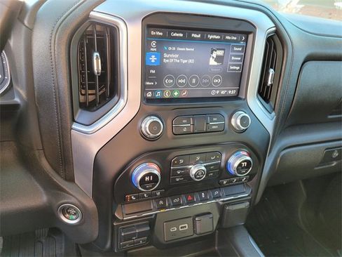 Used 2022 GMC Sierra 1500 SLT image 23